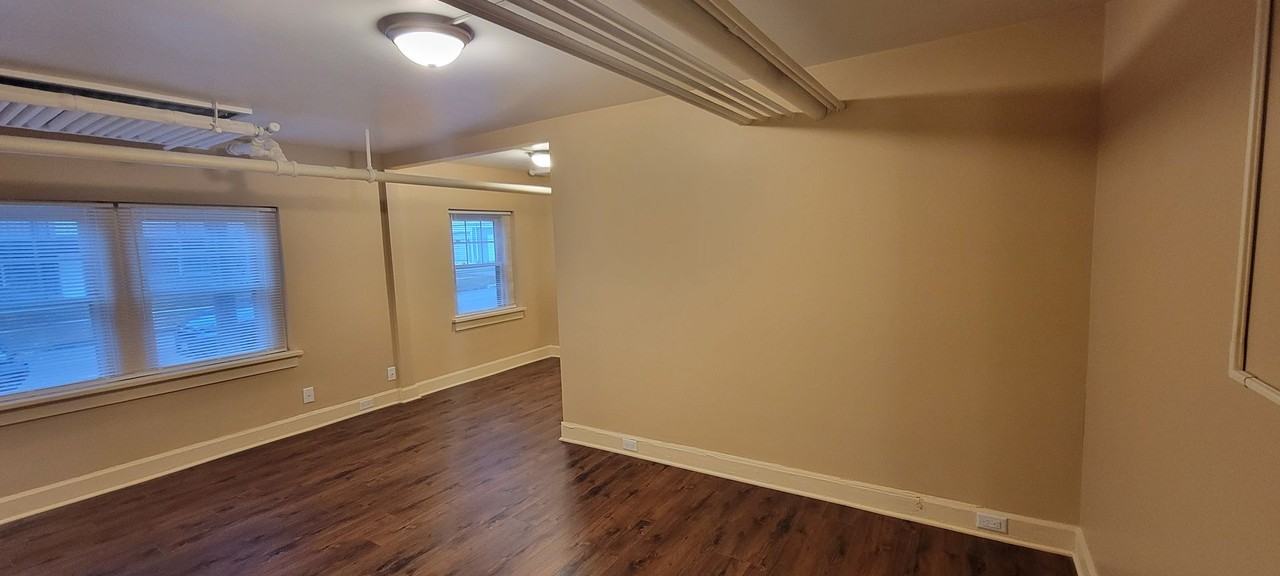 The Green Lodge - Photo 3 of 38