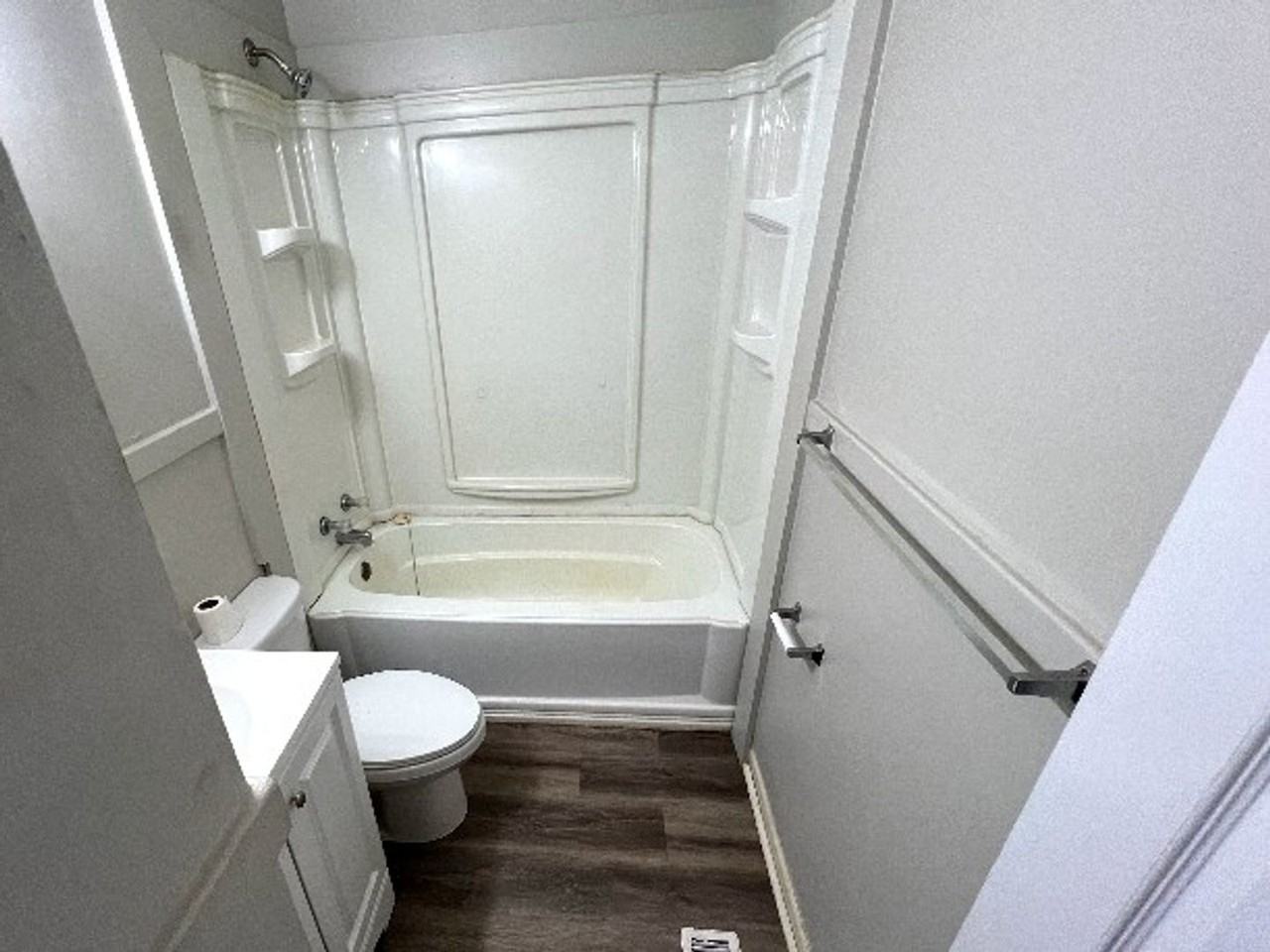 1136 Chalbena Ave - Photo 4 of 8