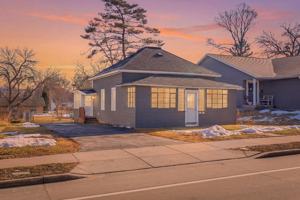 featured image of 440 2nd Ave N