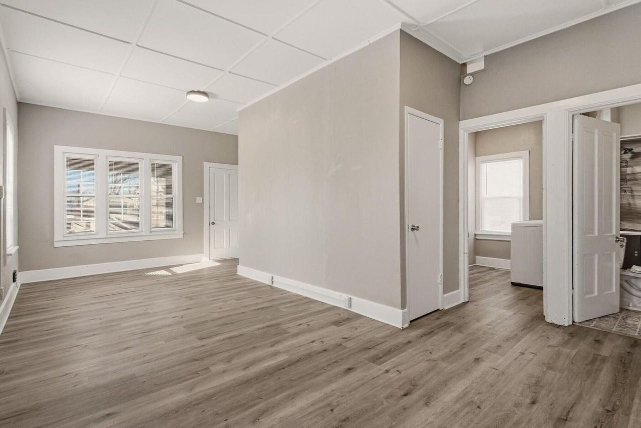 440 2nd Ave N - Photo 6 of 14