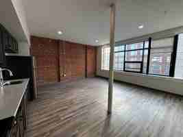 featured image of 1217 Elm St