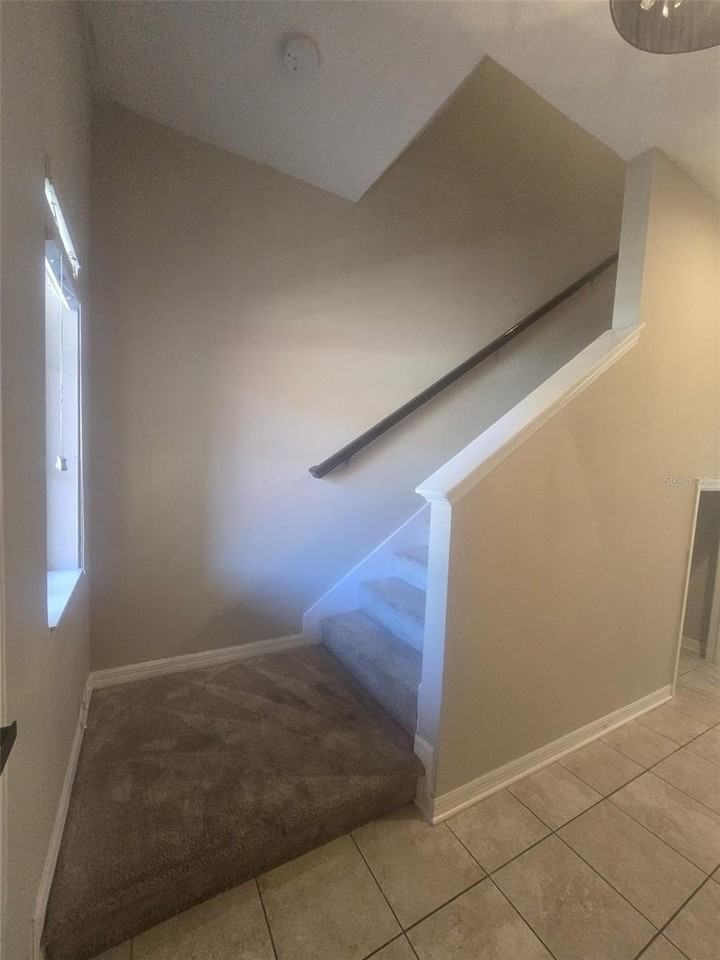 6978 Holly Heath Dr - Photo 4 of 37