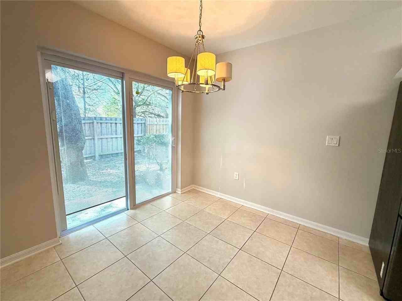 4710 Ashburn Pond Way - Photo 3 of 22