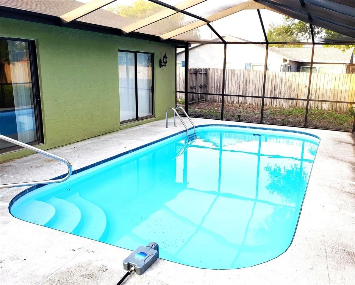 4284 Everett Ave - Photo 4 of 26