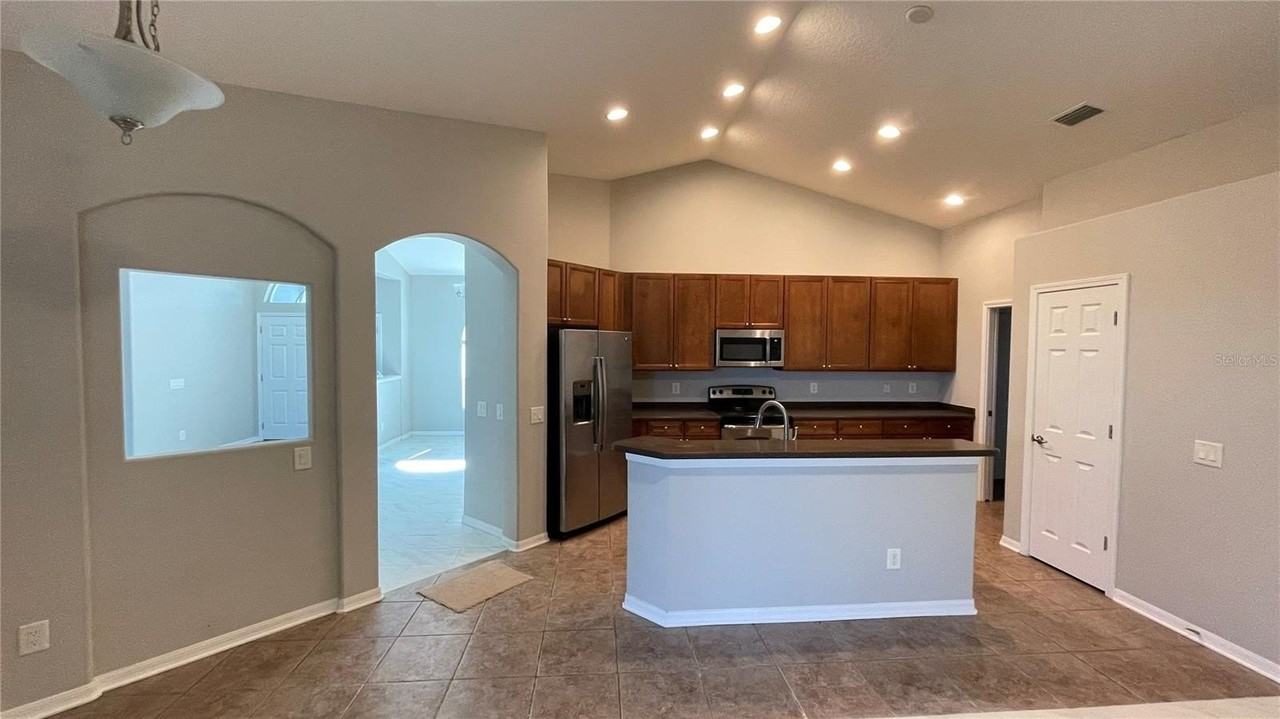 11510 Harlan Eddy Ct - Photo 4 of 18