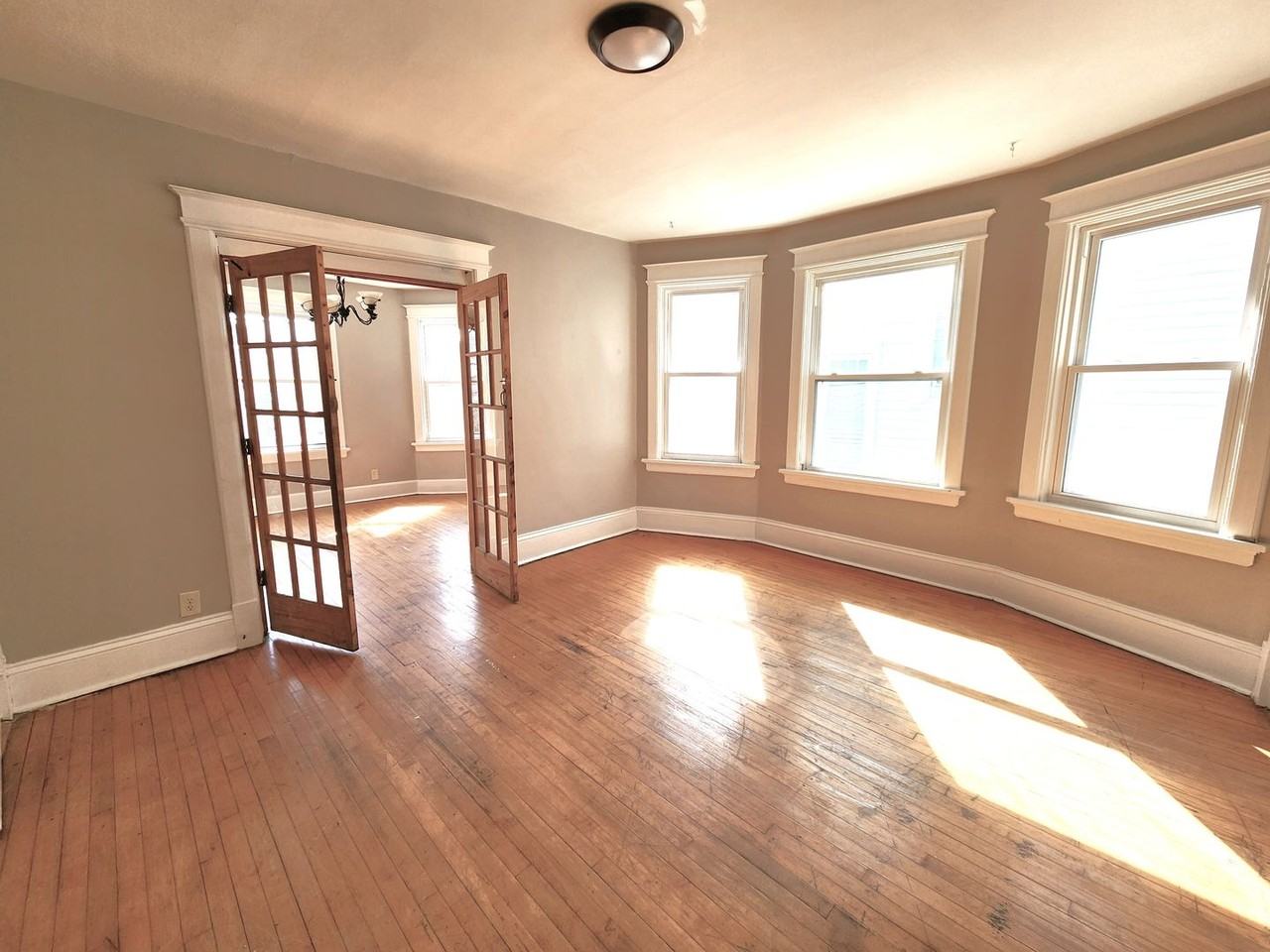 3027 N Holton St - Photo 3 of 15