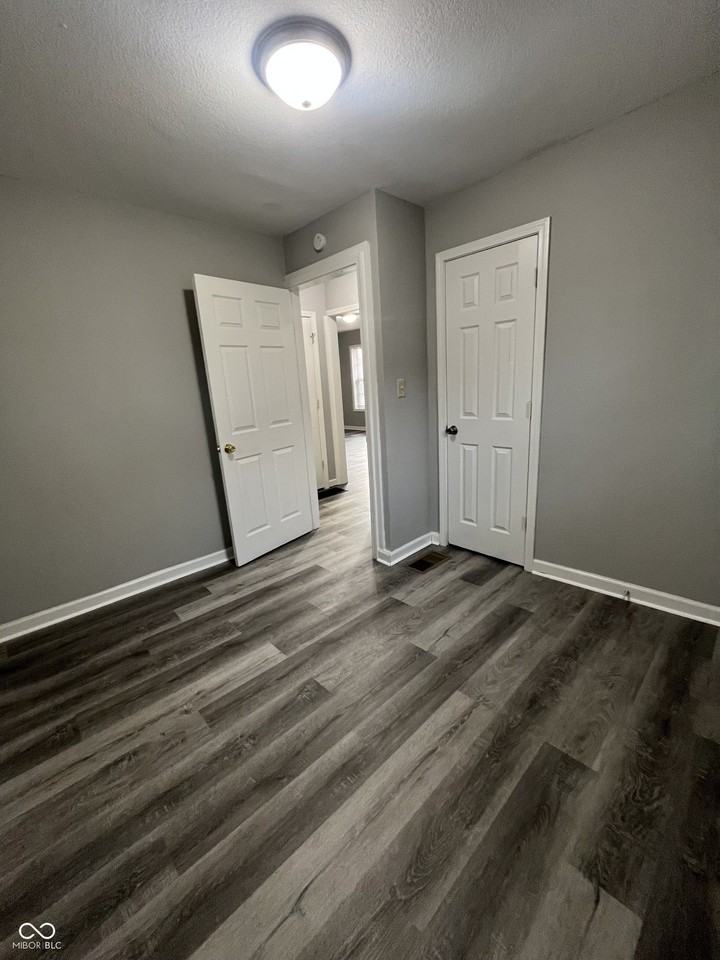 3549 N Linwood Ave - Photo 7 of 14