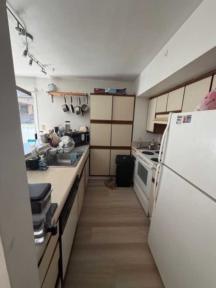 802 Claytor Sq - Photo 3 of 8