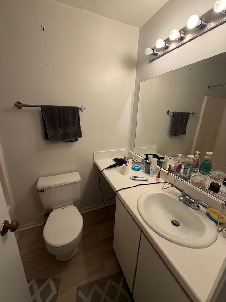 802 Claytor Sq - Photo 4 of 8