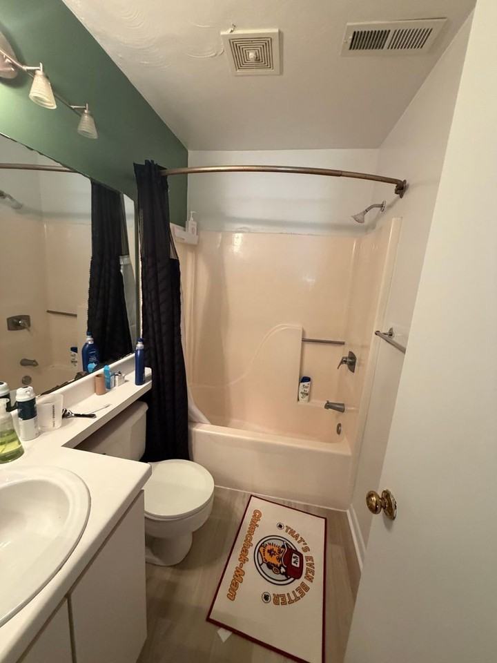 802 Claytor Sq - Photo 7 of 8