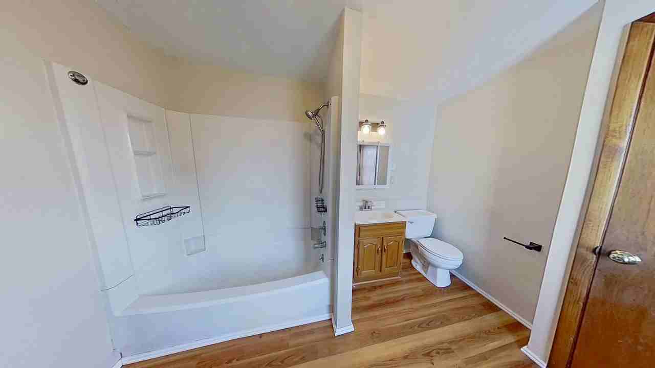 18 W High St - Photo 7 of 9