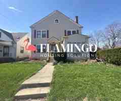 featured image of 202 Kenwood Ave