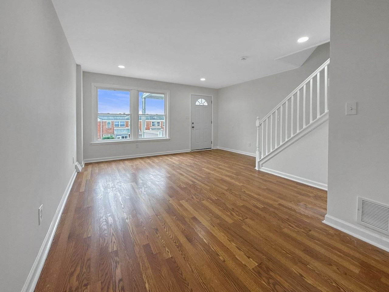 988 Dalton Ave - Photo 3 of 26