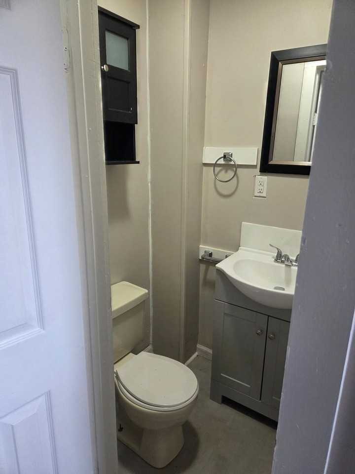 1414 E Highland Ave - Photo 6 of 9