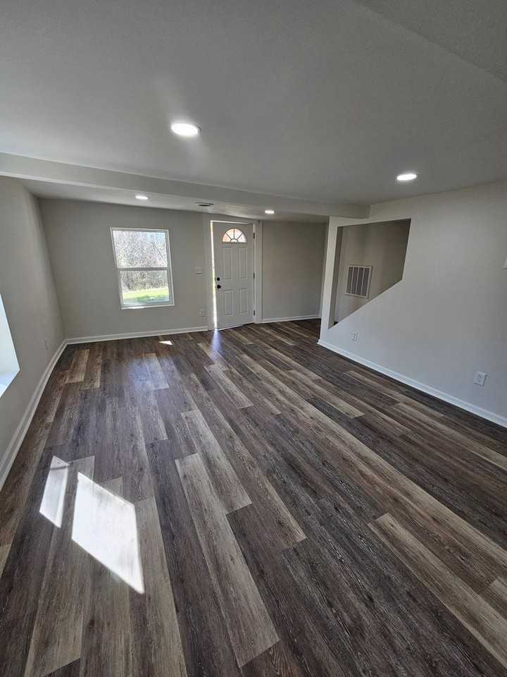 118 Arms Rd - Photo 2 of 13