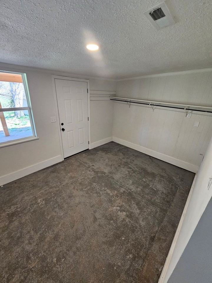 118 Arms Rd - Photo 5 of 13