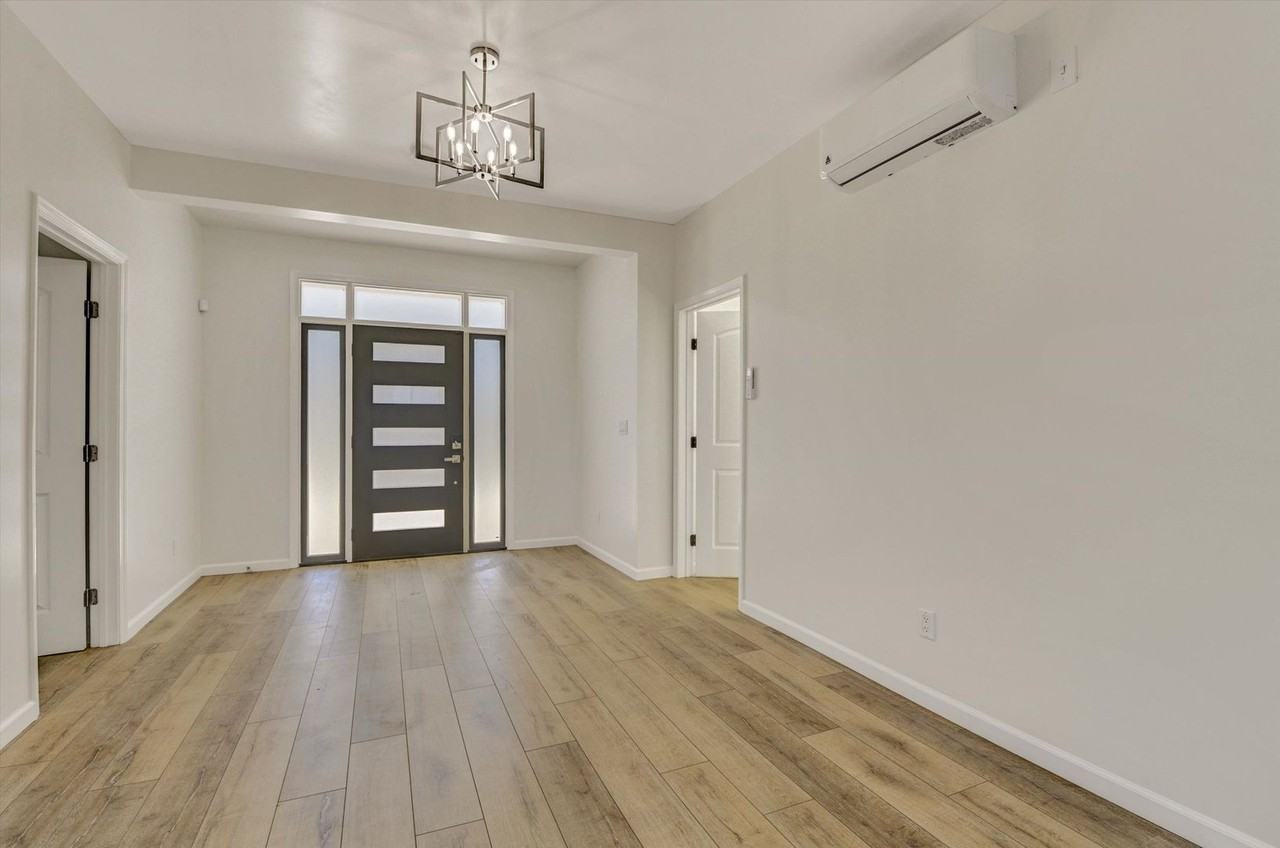 4956 Vejar Dr - Photo 3 of 36