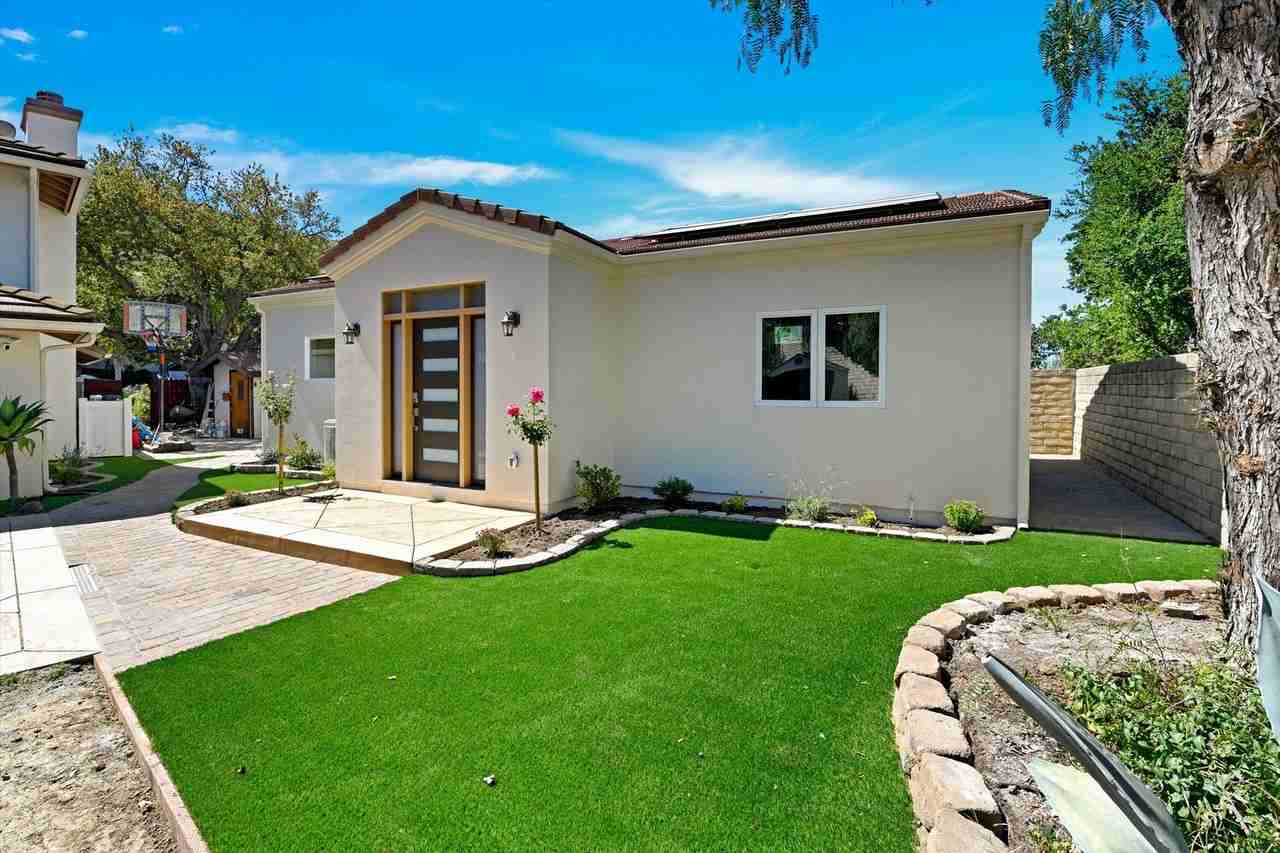 4956A Vejar Dr - Photo 3 of 36