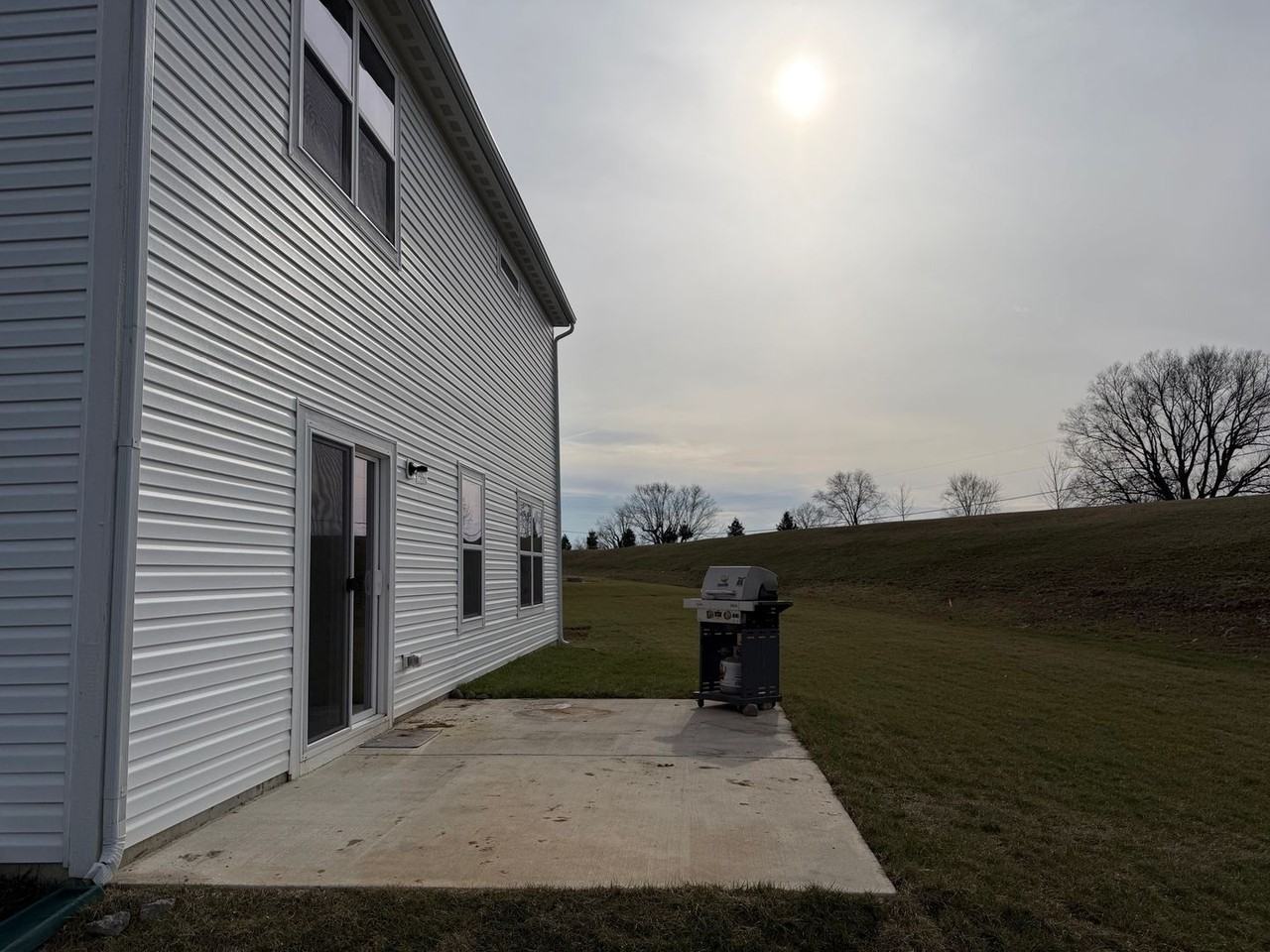 4266 Tingle Dr - Photo 3 of 30