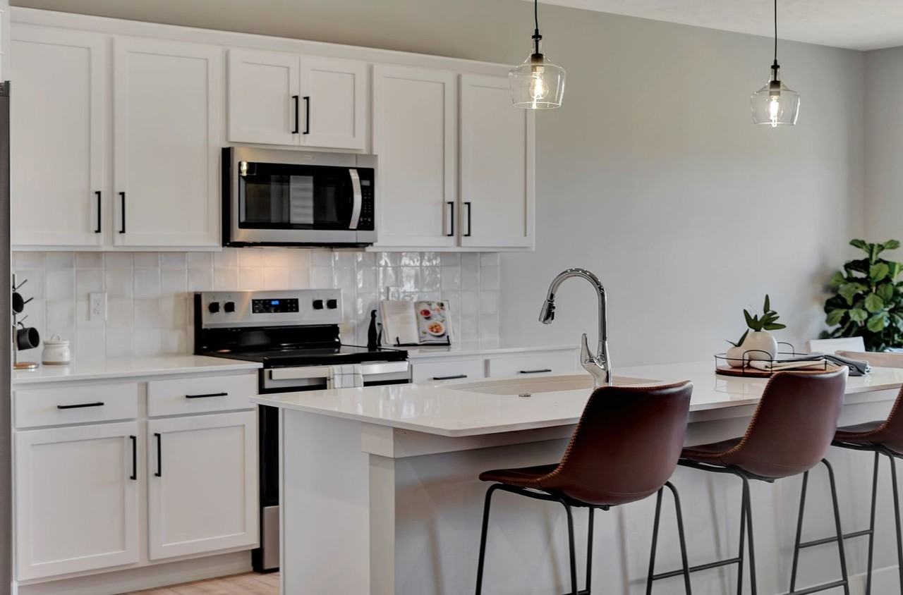 5056 Spire St - Photo 2 of 17