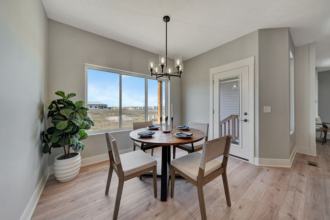 5056 Spire St - Photo 6 of 17