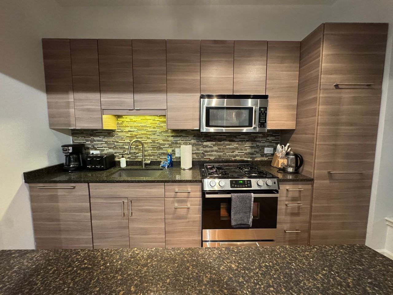 1 E Huron St - Photo 2 of 24