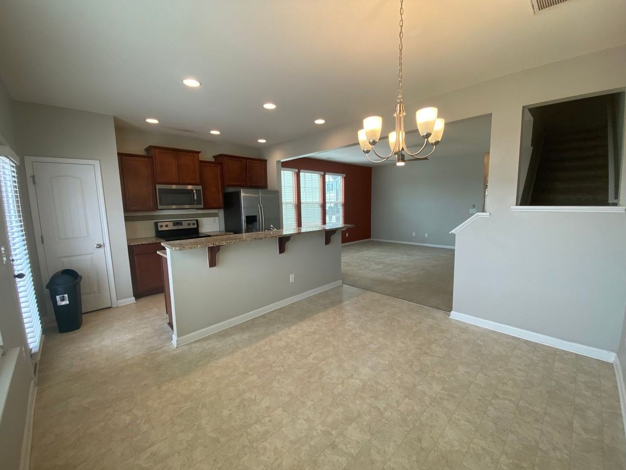 35 S Grey Abbey Dr - Photo 4 of 25