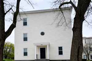 featured image of 162 Riverside St