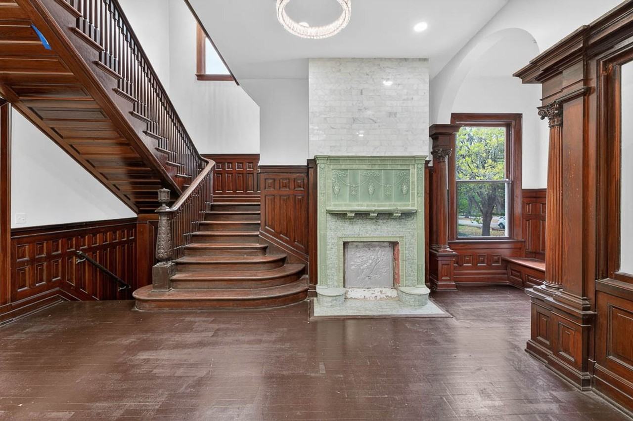 1015 Union St - Photo 7 of 44