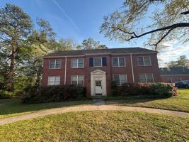 featured image of 4103 Devine St #2