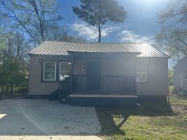 featured image of 220 8th Ave Nw