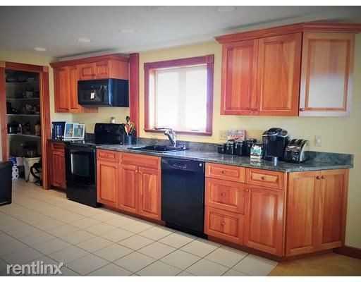 24 Glenwood Ave #4 - Photo 2 of 11