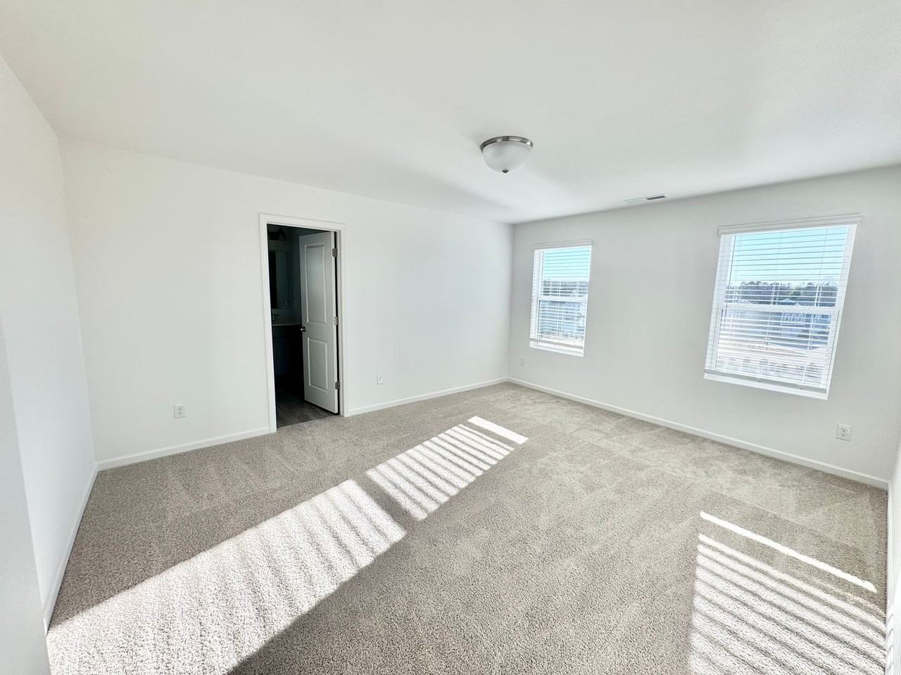 1354 Stork Dr - Photo 6 of 17