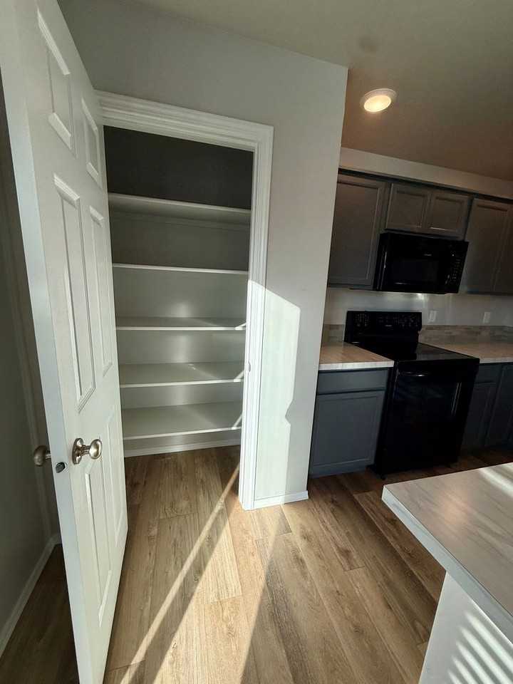 19760 Adirondack Way - Photo 5 of 32