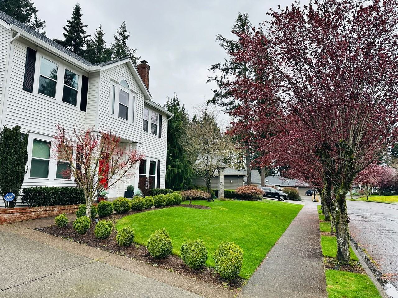 4633 Nw Walden St - Photo 2 of 50