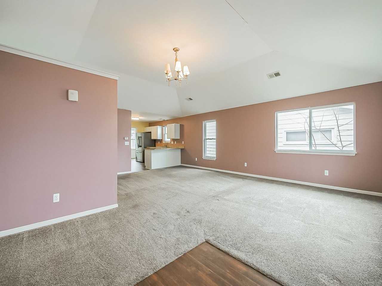 3079 Grove St - Photo 3 of 25