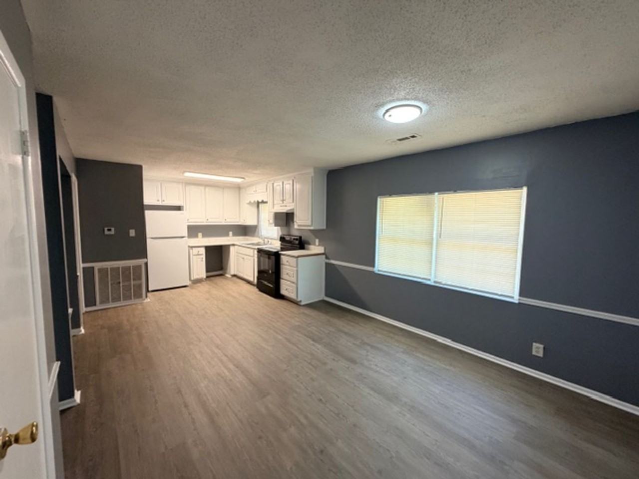 2620 Cumberland Dr - Photo 2 of 16