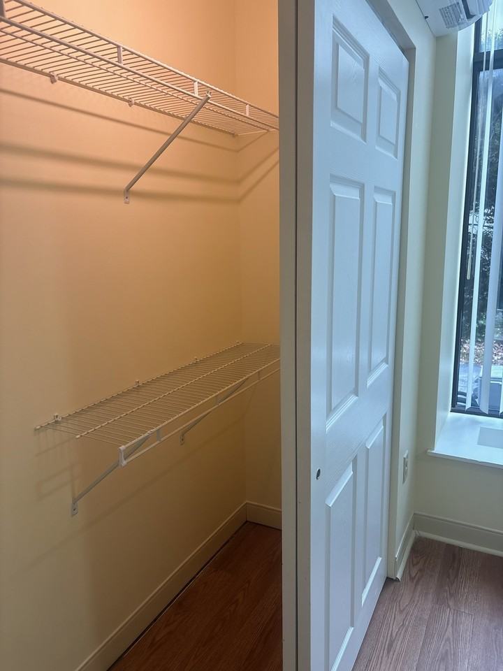 800 James AveUnit 3107 #3107 - Photo 5 of 37