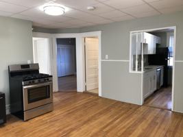 featured image of 18 Plantation St #2