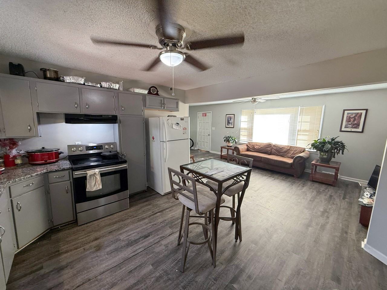 E 55th St - Photo 3 of 4