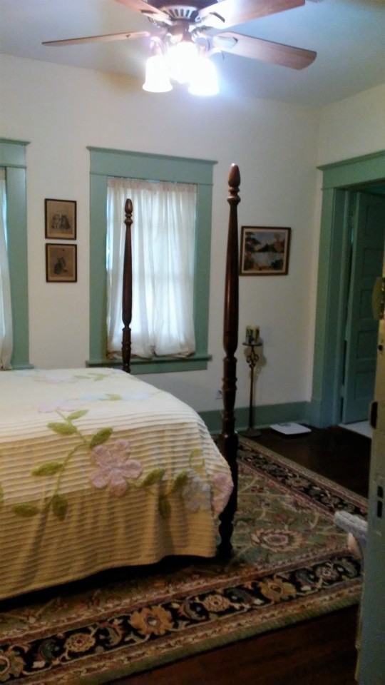 1701 Sylvester Rd #1 - Photo 3 of 20