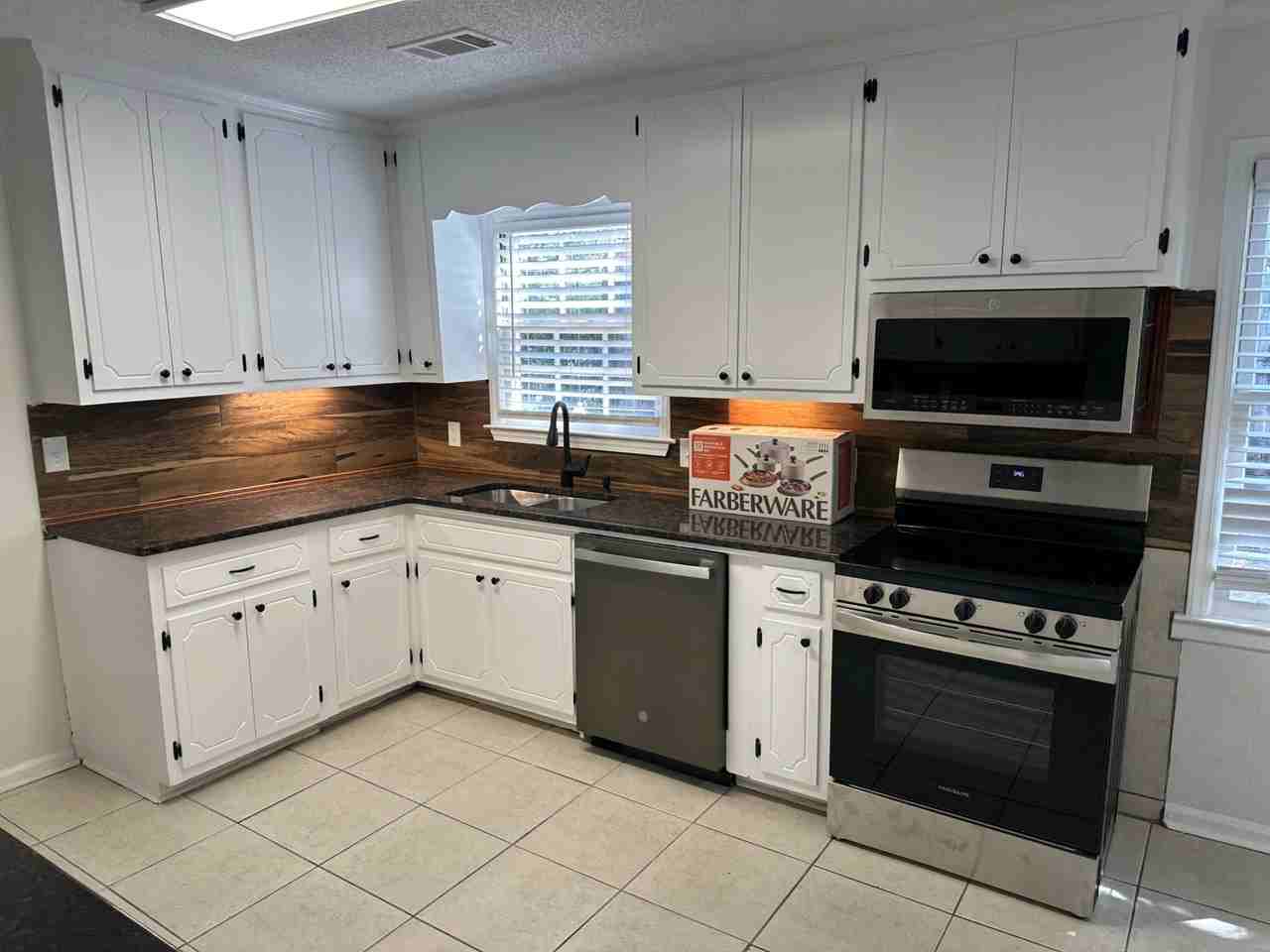 Highpoint Rd - Photo 3 of 27