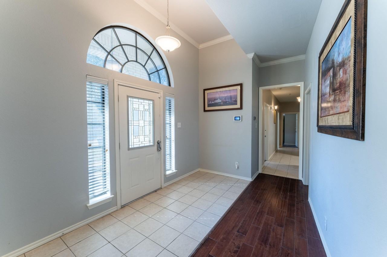 Broken Crest Dr - Photo 2 of 29