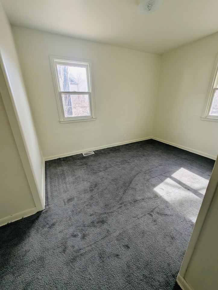 2513 Lester Ct #2513 - Photo 6 of 8