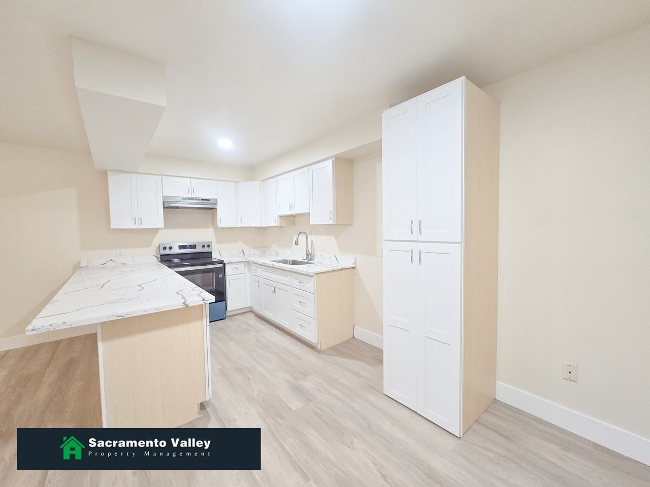 4261 Sweetwater Ave #3 - Photo 6 of 14