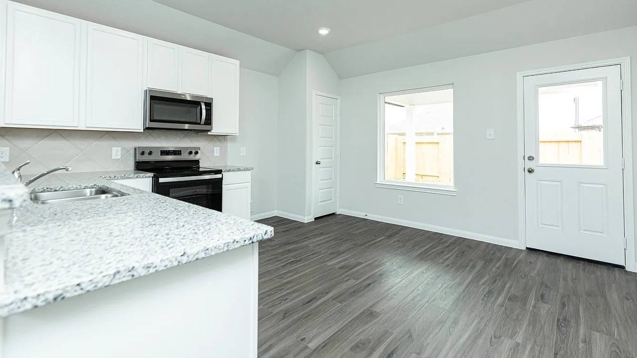 8119 Vanilla Orchid Dr - Photo 7 of 16