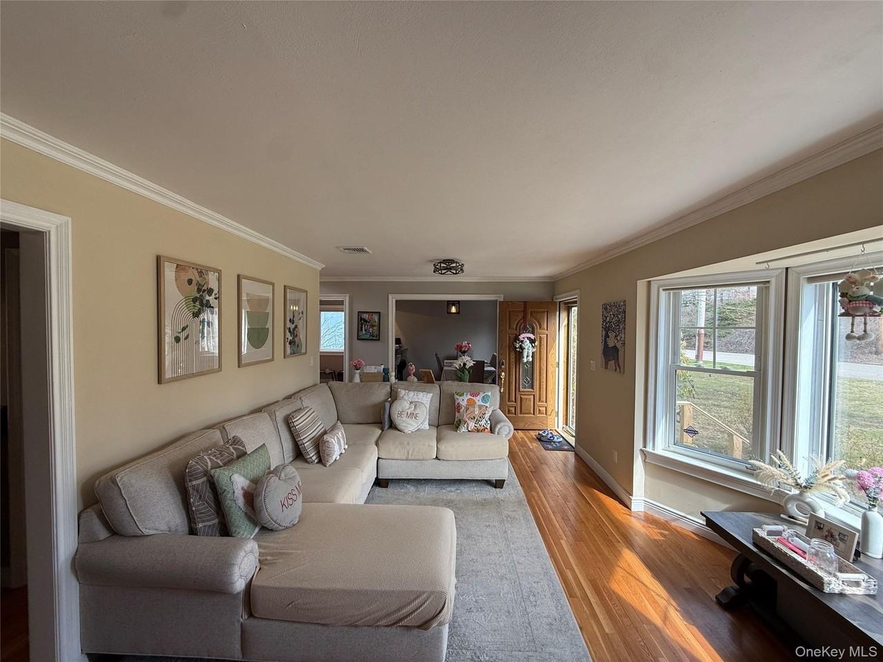 16 Minkel Rd - Photo 4 of 25