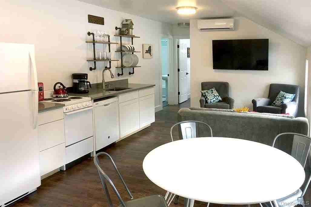 67 Black Creek Rd - Photo 5 of 11