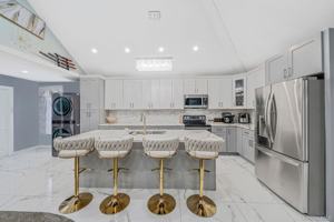 featured image of 158 Mohawk St