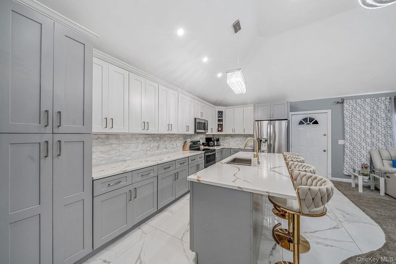 158 Mohawk St - Photo 3 of 17